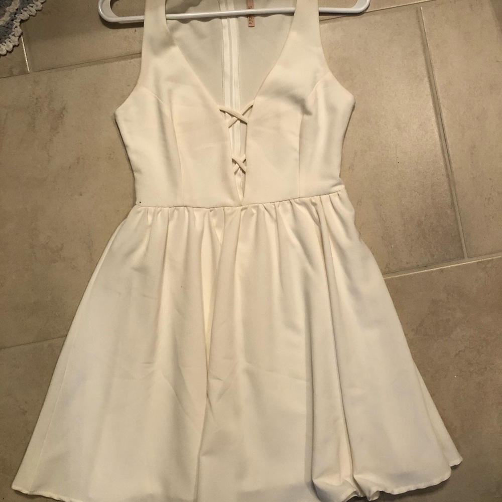 Very cute white dress!